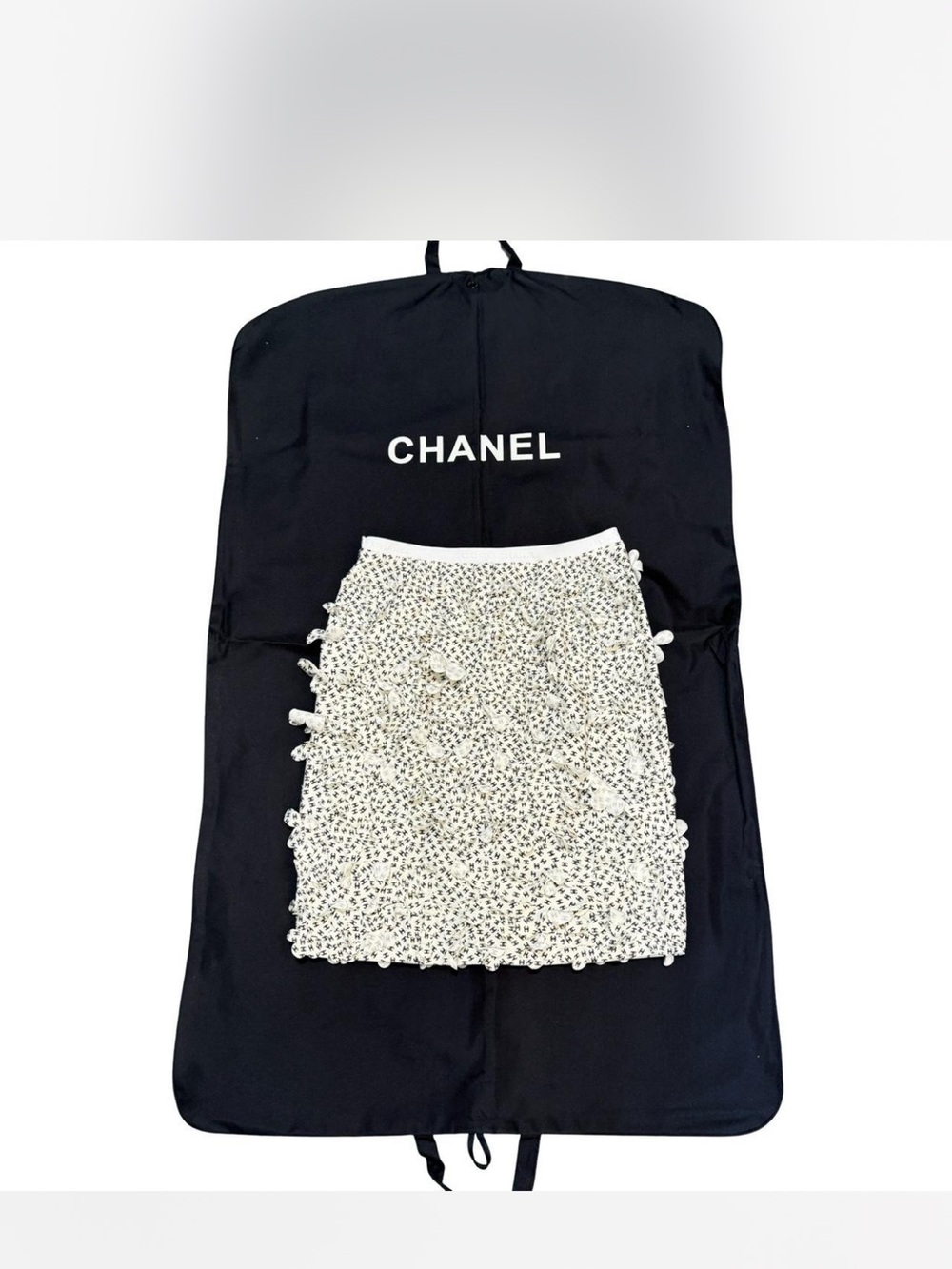 CHANEL Cream and Black Textured Skirt
